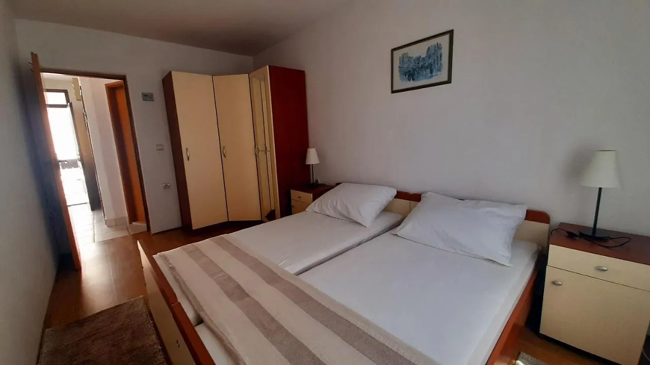 Mlakic Apartments Trogir
